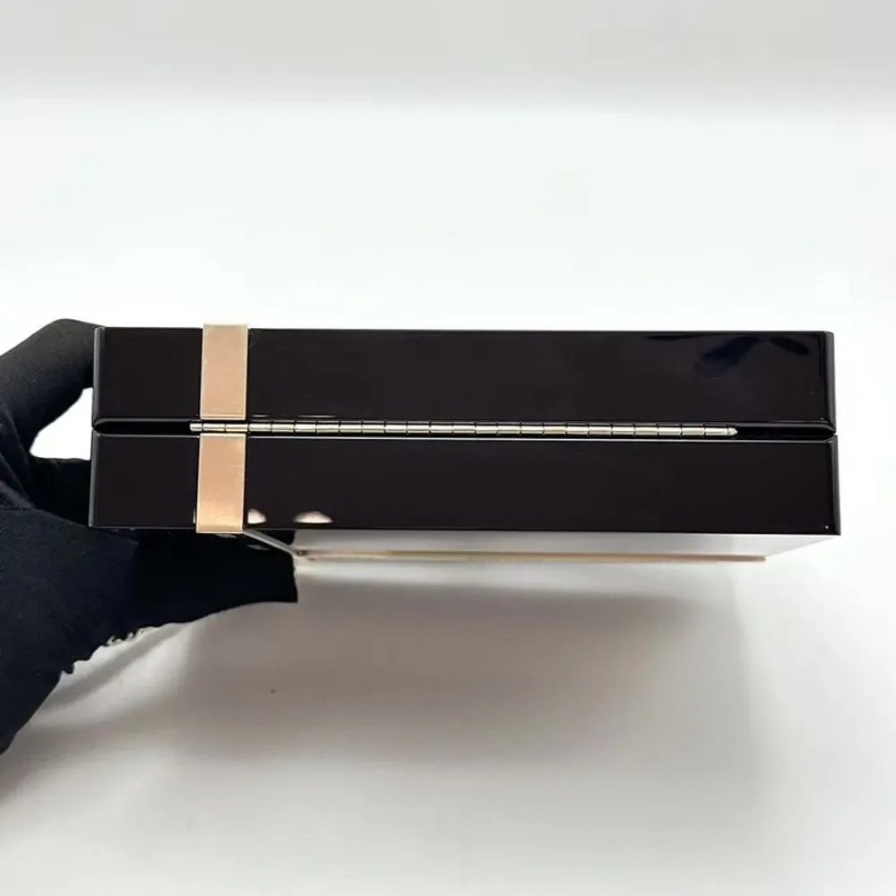CHANEL brand color